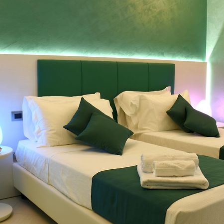 Hotel Riviera Azzurra 奥利韦里 外观 照片